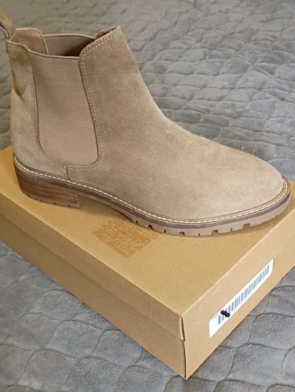 SteveMadden Leopold suede bootie with upper leather and cushioned footbed.Size 8